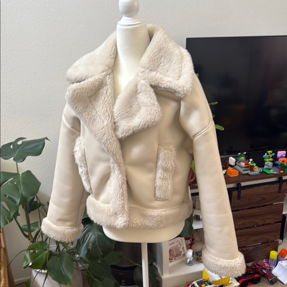 Abercrombie & Fitch Jackets & Blazers - Abercrombie & Fitch Cream Leather Jacket